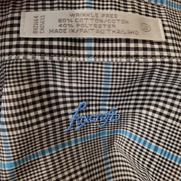 Foxcroft Button down Wrinkle Free Black white blue plaid sz12 - Picture 4 of 4